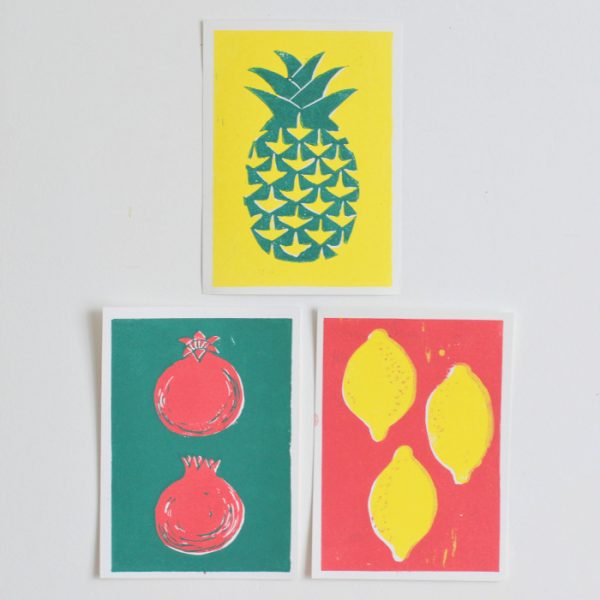 linogravure en deux couleurs les fruits la fabutineuse