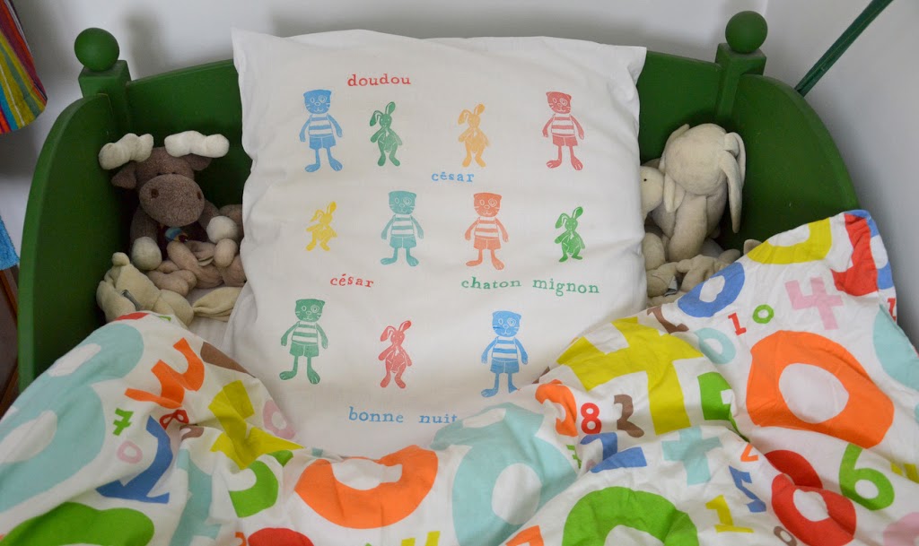 Une taie d’oreiller décorée