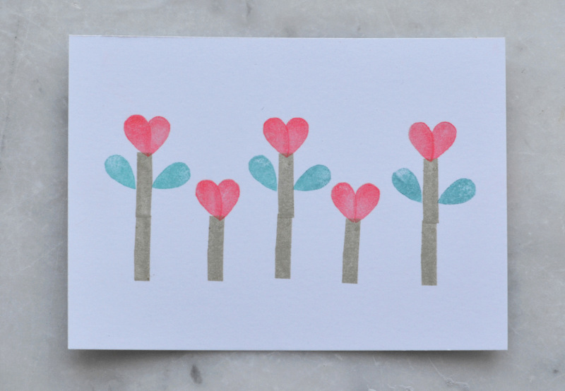 Composer de jolies fleurs avec un kit de tampons