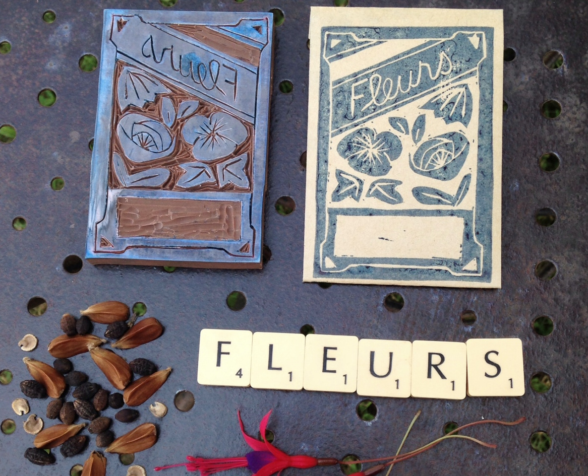 gomme gravee a la main